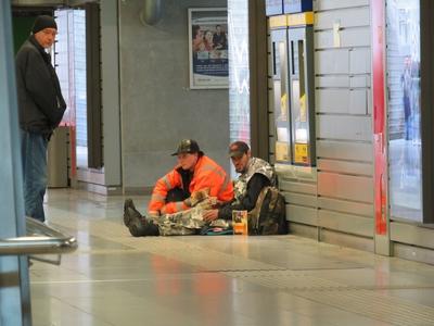 Hemeless people in a subway of Budapest-stock-foto