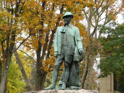 Statue of heir to the throne Rudolf Habsburg - Budapest-stock-foto