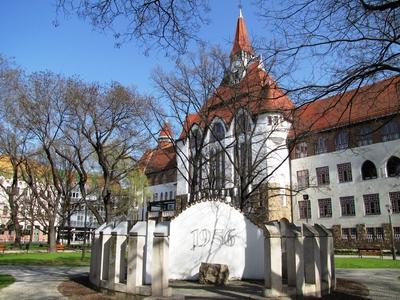 1956 Monument -Hungary - KLecsekemét - Reformed College-stock-photo