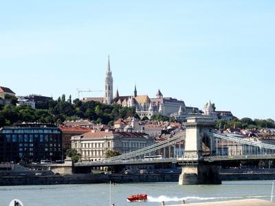 View of Budapest - Danube - Chain Bridge, Castle Hill-stock-foto