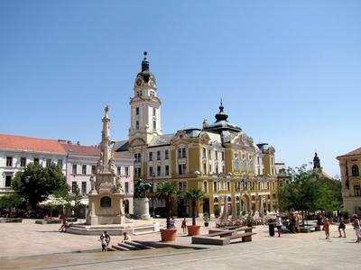 Pécs - Historical City Center - Széchenyi square-stock-foto