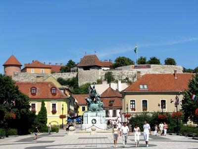 Eger - Hungary - Castle and Dobó István square-stock-foto