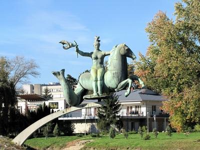 Water Foal statue - Győr - Hungary - Danube-Rába-stock-foto