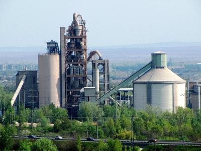 Cement Plant - Vác - Hungary - Industry-stock-foto