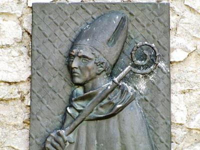 King Matthias Chancelor Vetési Albert's relief - Sümeg Castle - Hungary-stock-foto