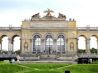 Gloriette - Schönbrunn - Vienna - Austria-stock-foto