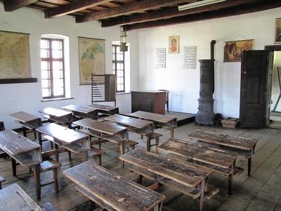 Classroom - Sóstó ethnographic museum - Hungary-stock-foto
