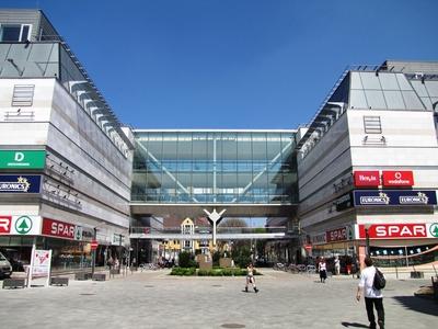 Corso shopping center - Nyíregyháza - Hungary-stock-foto