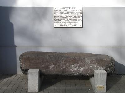 Shame stone  - Kiskunhalas - Hungary - History of Justice-stock-foto
