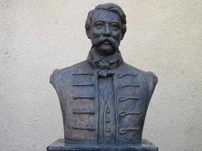 Bust of Hungarian poet Arany János - Kiskunmajsa-stock-photo