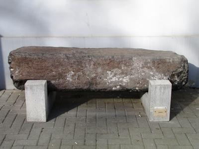 Shame stone - History of Punishment - Kiskunhalas - Hungary-stock-foto