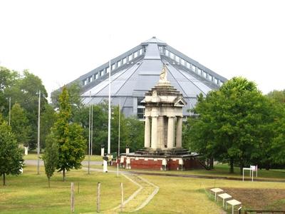 Árpád Memorial and Rotunda - Ópusztaszer - Conquest of Hungary-stock-foto