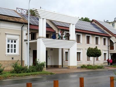 Kistelek city mayor's office - Hungary-stock-foto