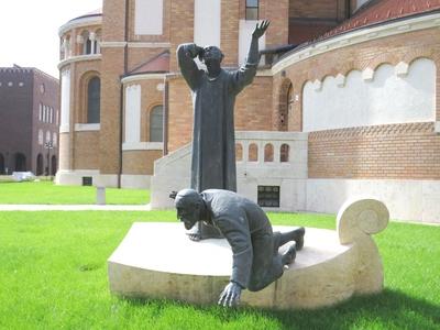 Monument to the Victims of Szeged Jewish Community-stock-foto