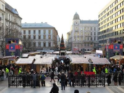 Szent István tér winter fair - Budapest-stock-photo