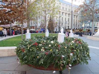 Advent wreath in Budapest Downrown-stock-foto