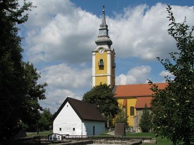 Pásztó - Church and Schoolmaster's house-stock-foto