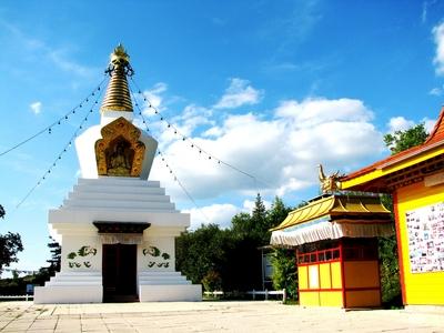 Stupa - Buddhist shrine - Mátraverebély - Hungary-stock-foto
