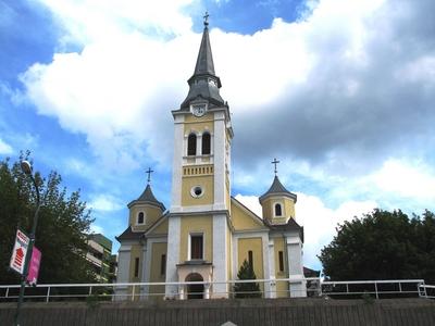 Salgótarján - Church of Assumption-stock-foto