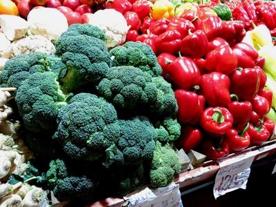Vegetbles - Broccoli - Bell peppers - Budapest-stock-foto