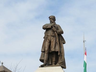 Statuen of Kossuth Lajos - Debrecen - Great Hungarian Stateman-stock-photo