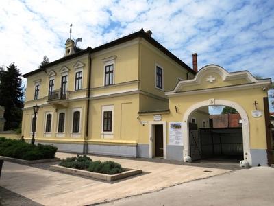 The main parish of the Assumption in Jászberény - Hungary-stock-foto