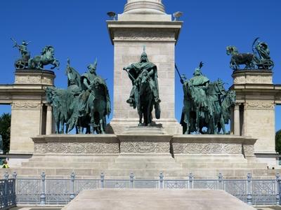 Budapest - Heroes Square - Millennium Memorial-stock-foto