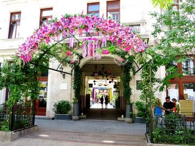 Gozsdu Garden - Budapest-stock-foto