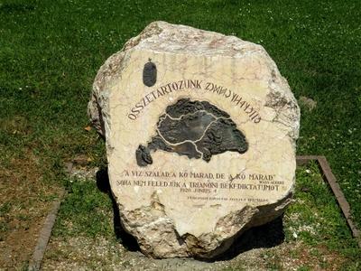 Trianon monument - Ráckeve - History of Hungary-stock-foto