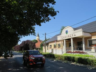 Tököl - Hungary - City Center and City Hall-stock-foto
