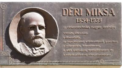 Miksa Déri memorial releif - Pioneer of electrical engineering - Hungary-stock-foto