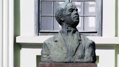 Painter Nagy István bust - Baja - Hungary-stock-foto