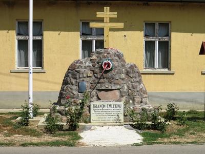 Szajol - Trianon memorial-stock-foto