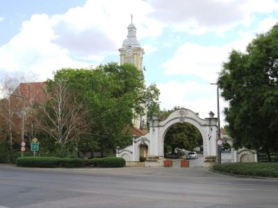 Abony - City Gate and Church - Hungary-stock-foto
