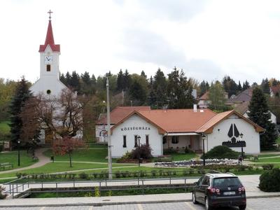 Bánk - Hungary - Church - Municipality-stock-foto
