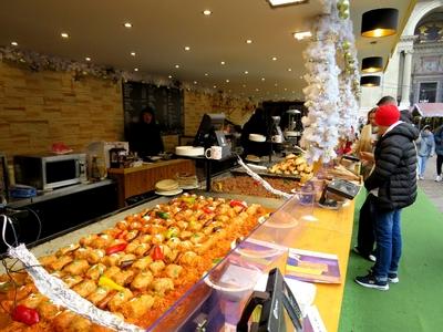 Hot food stand - Budapest Winter Fair-stock-foto