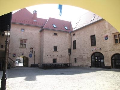 The inner courtyard of the Rákóczi castle - Szerencs - Hungary-stock-foto