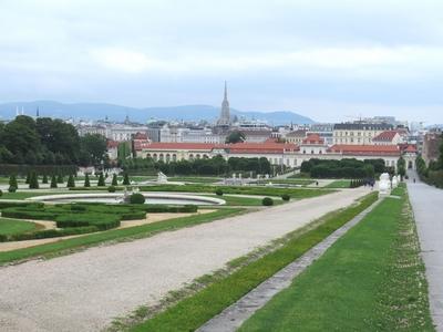 Vienna - View - Austria - Belvedere palace park-stock-foto