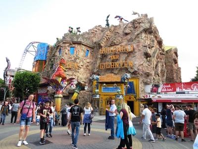 Power of Giants amusement unit - Prater - Vienna-stock-foto