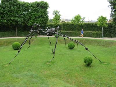 Spider statue - VIenna - Belvedere palace courtyard-stock-photo