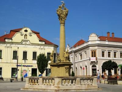 Keszthely - Trinity Statue in Main Square - Hungary-stock-foto