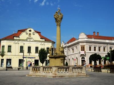 Keszthely - Trinity Statue in Main Square - Hungary-stock-foto