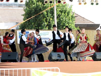 Hungarian folk dance Mezőkövesd-stock-photo