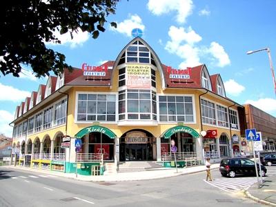 Shoping center - Nagykanizsa - Hungary-stock-foto
