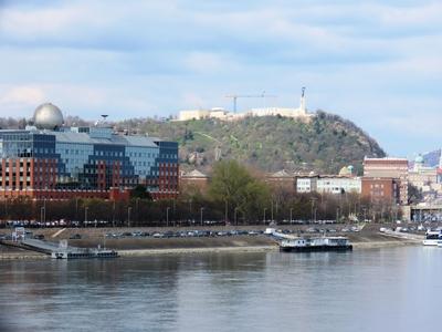 University of Technology and Economics - Budapest - Danube - Gellért Hill-stock-foto