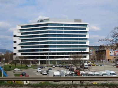 Budapest - MIllennium Gardens office building-stock-foto