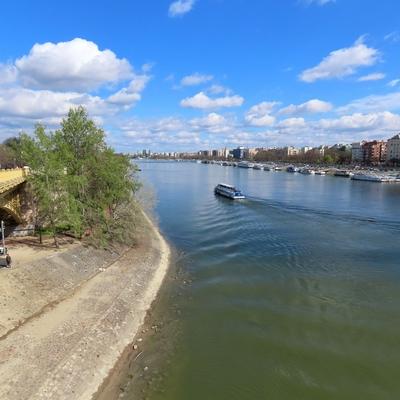 Budapest - Danube - Margaret Island - Pest - View-stock-foto