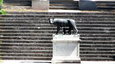 Szarvas - Hungary - Romulus and Remus statue - Wolf-stock-photo