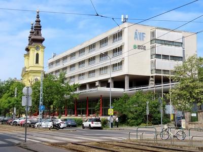 University Edutus - Budapest - St. Imre Church-stock-foto
