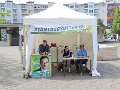 Campain tent - Elections June 9 2024 - Budapest-stock-foto